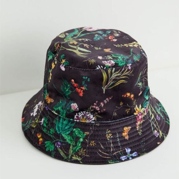 Fable England Pumpkin Black Bucket Hat - Picture 2 of 4